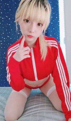 女子偷情遇丈夫回家-午夜福利电影视频大全