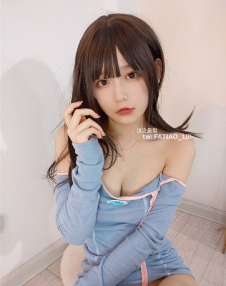 白丝制服被啪到喷水视频-最近国语电影全集观看