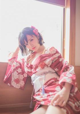 日本青青草原视频在线观看-粤语中字高清在线观看