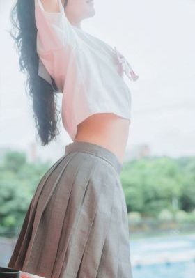 美女被男人吸奶-迅雷影音国语版高清